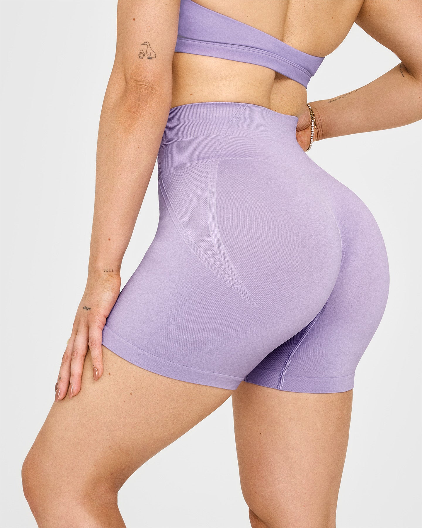 EffortlessLift™ Seamless Shorts with White Logo | Wisteria Purple