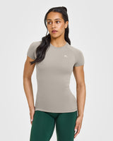 Go To Seamless Fitted Top | Warm Sand