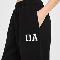 Foundations Oversized Oner Girlfriend Joggers | Black