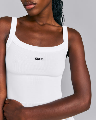 Seamless Scoop Neck Vest | White