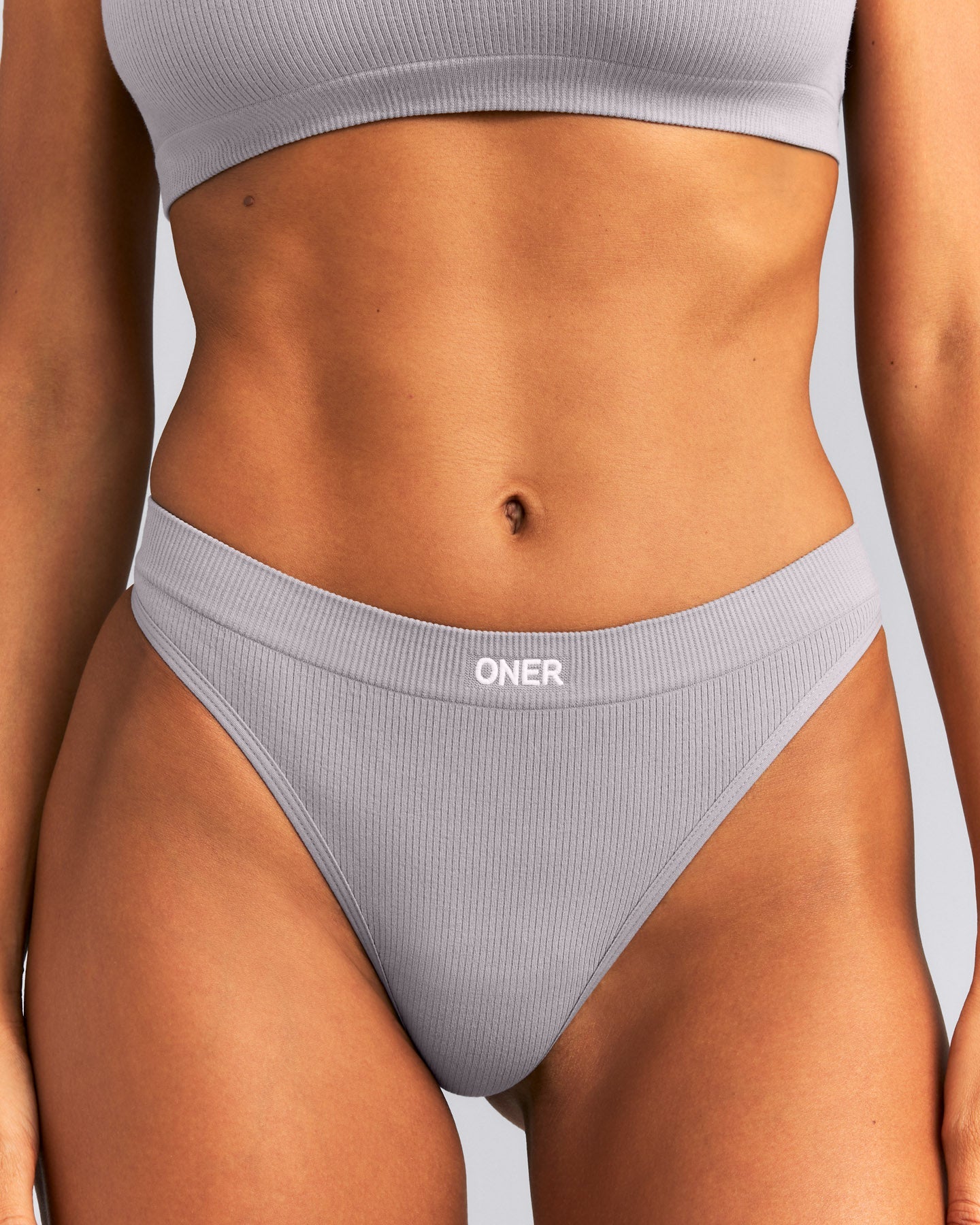 Seamless Thong | Warm Zinc Grey