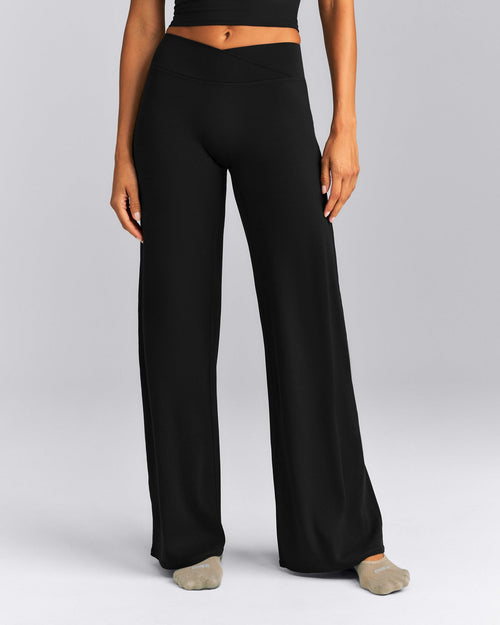 SoftMotion™ Wrap Straight Leg Leggings | Black