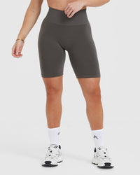 EffortlessLift™ Seamless Cycling Shorts with White Logo | Deep Taupe