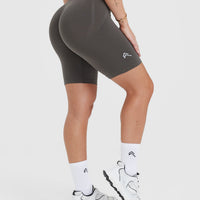 EffortlessLift™ Seamless Cycling Shorts with White Logo | Deep Taupe