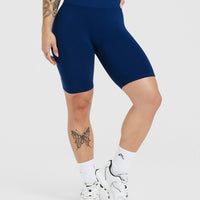EffortlessLift™ Seamless Cycling Shorts with White Logo | Midnight