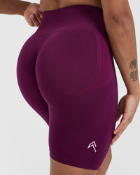 EffortlessLift™ Seamless Cycling Shorts with White Logo | Ripe Fig