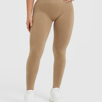 EffortlessLift™ Seamless Leggings with White Logo | Dune Brown