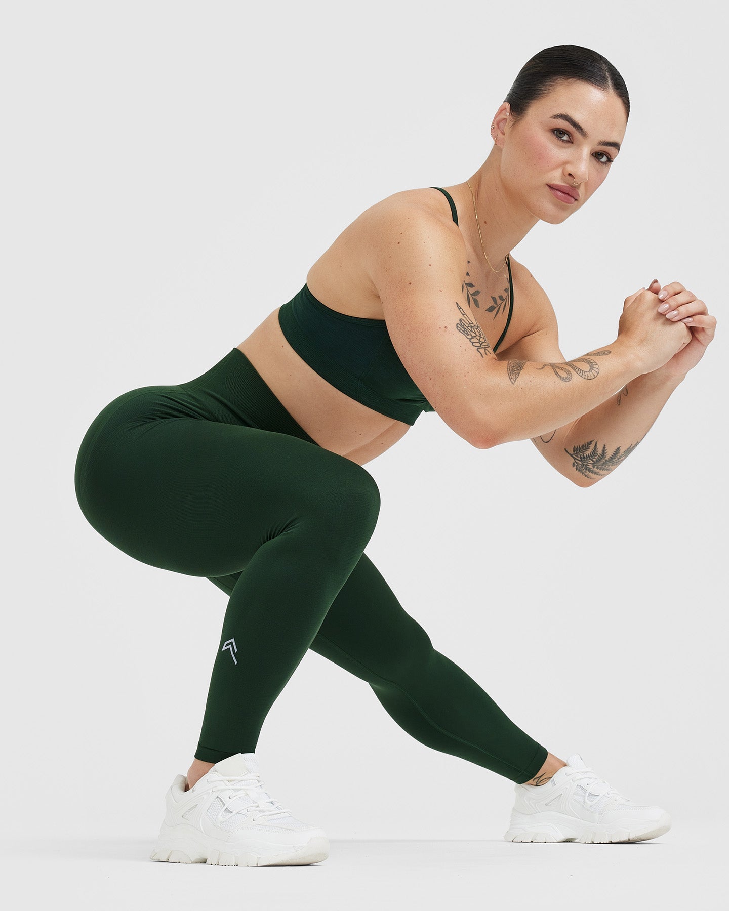 EffortlessLift™ Seamless Leggings with White Logo | Evergreen