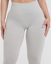 EffortlessLift™ Seamless Leggings with White Logo | Light Grey Marl