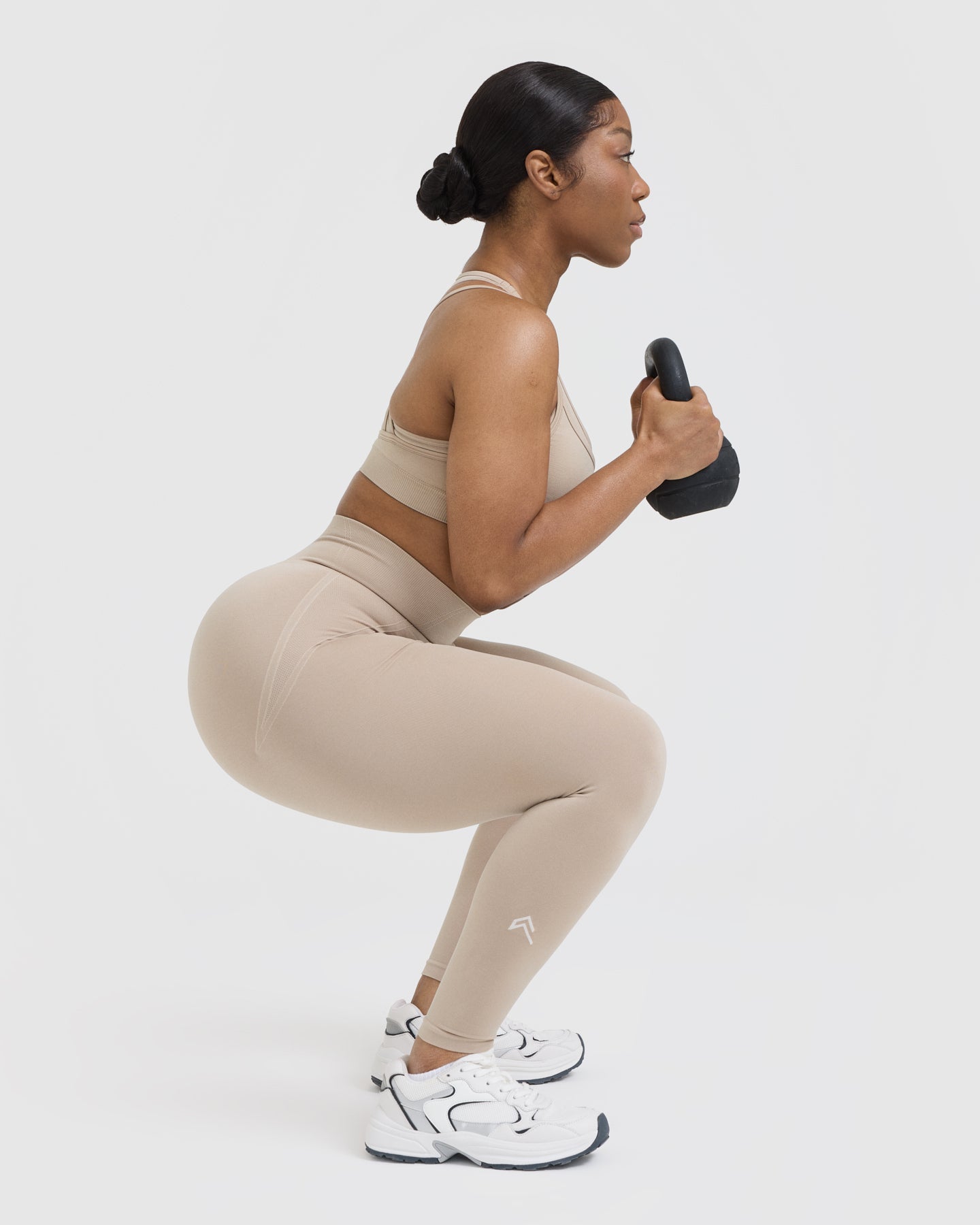 EffortlessLift™ Seamless Leggings with White Logo | Mushroom Brown