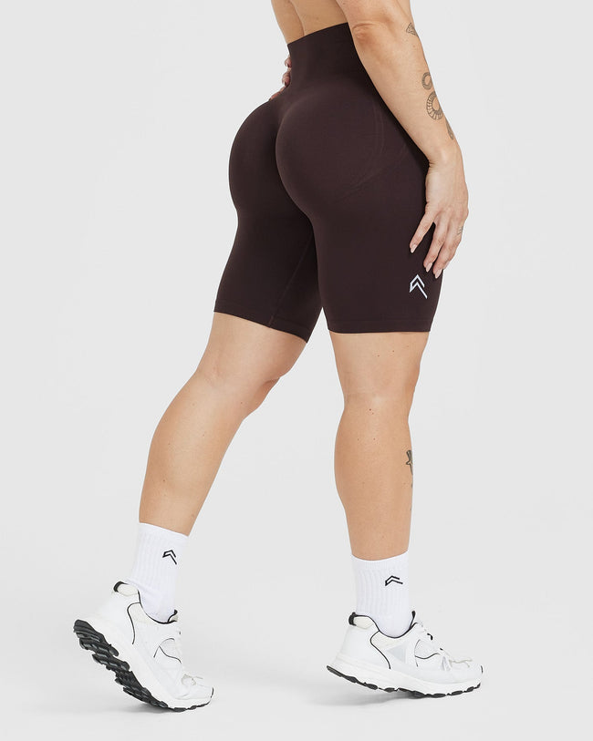 EffortlessLift™ Seamless Cycling Shorts with White Logo | 70% Cocoa