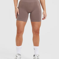 EffortlessLift™ Seamless Shorts with White Logo | Washed Cool Brown
