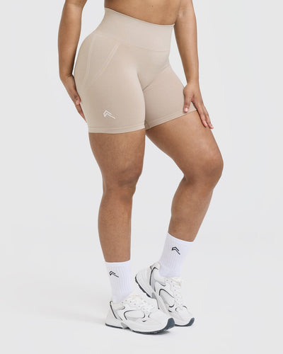 EffortlessLift™ Seamless Shorts with White Logo | Mushroom Brown