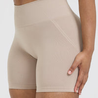 EffortlessLift™ Seamless Shorts with White Logo | Mushroom Brown