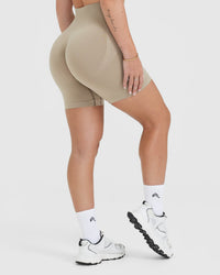 EffortlessLift™ Seamless Shorts with White Logo | Washed Sandstone