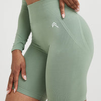 EffortlessLift™ Seamless Cycling Shorts with White Logo | Sage