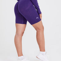 EffortlessLift™ Seamless Cycling Shorts with White Logo | Amethyst