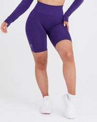 EffortlessLift™ Seamless Cycling Shorts with White Logo | Amethyst