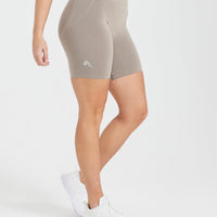 EffortlessLift™ Seamless Cycling Shorts with White Logo | Minky