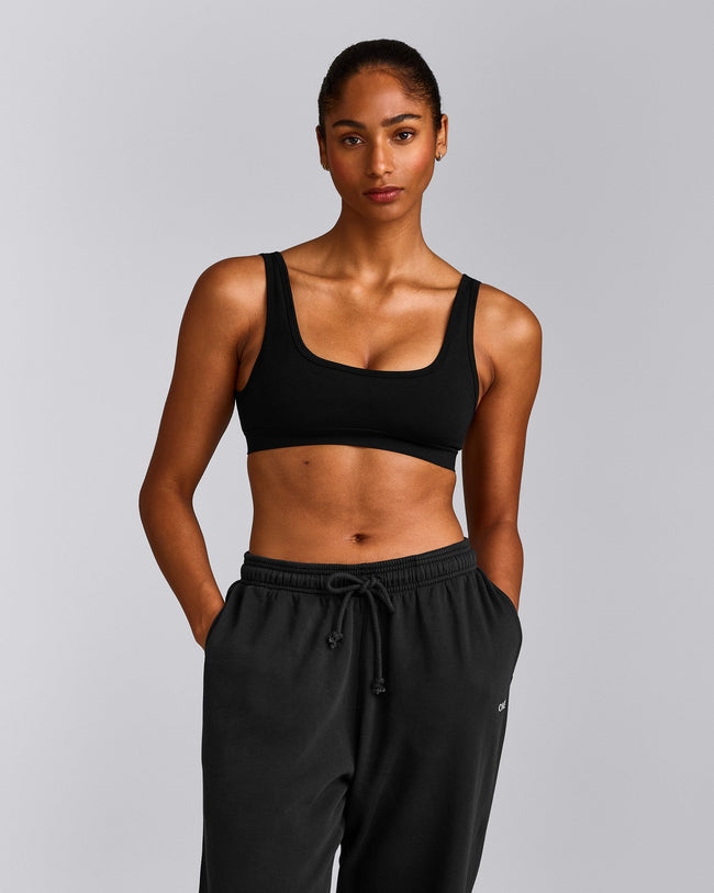EffortlessLift™ Square Neck Sports Bra with Grey Logo | Black