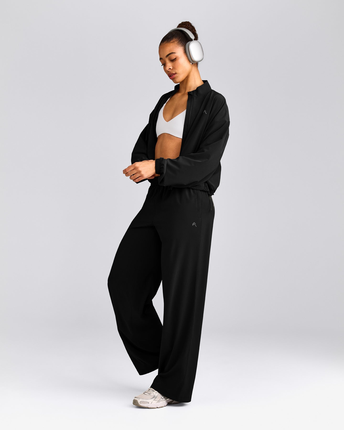 AirMove™ Straight Leg Bottoms with Reflective Logo | Black