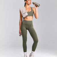 EasyLift™ Cross Back Sports Bra with Grey Logo | Alpine Green