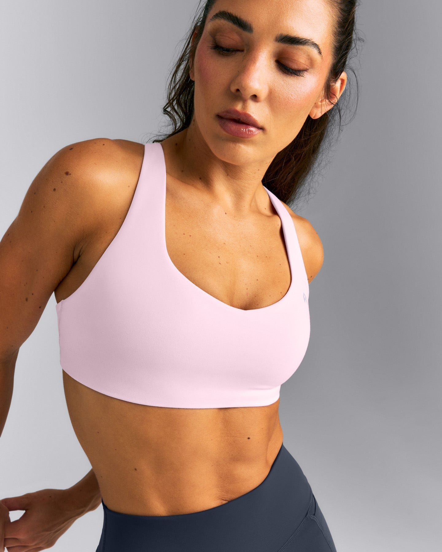 EasyLift™ Cross Back Sports Bra New Branding | Soft Girl Pink