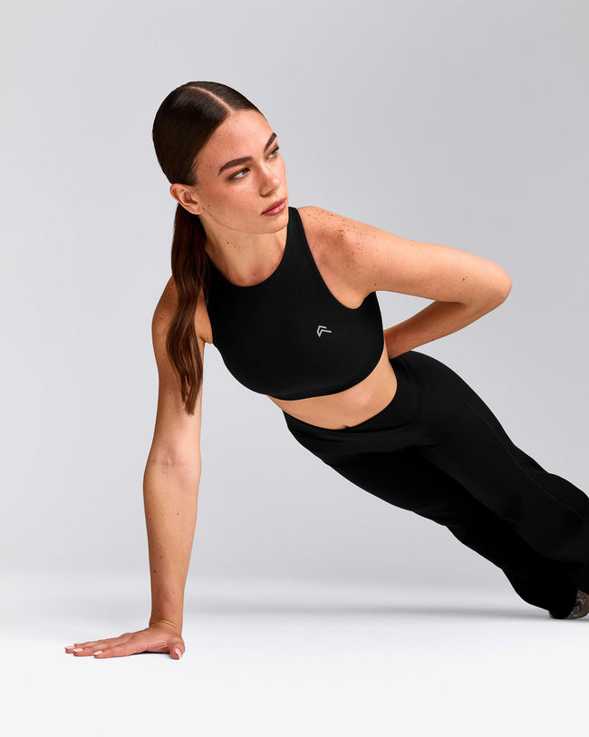 EasyLift™ High Neck Sports Bra with Grey Logo | Black