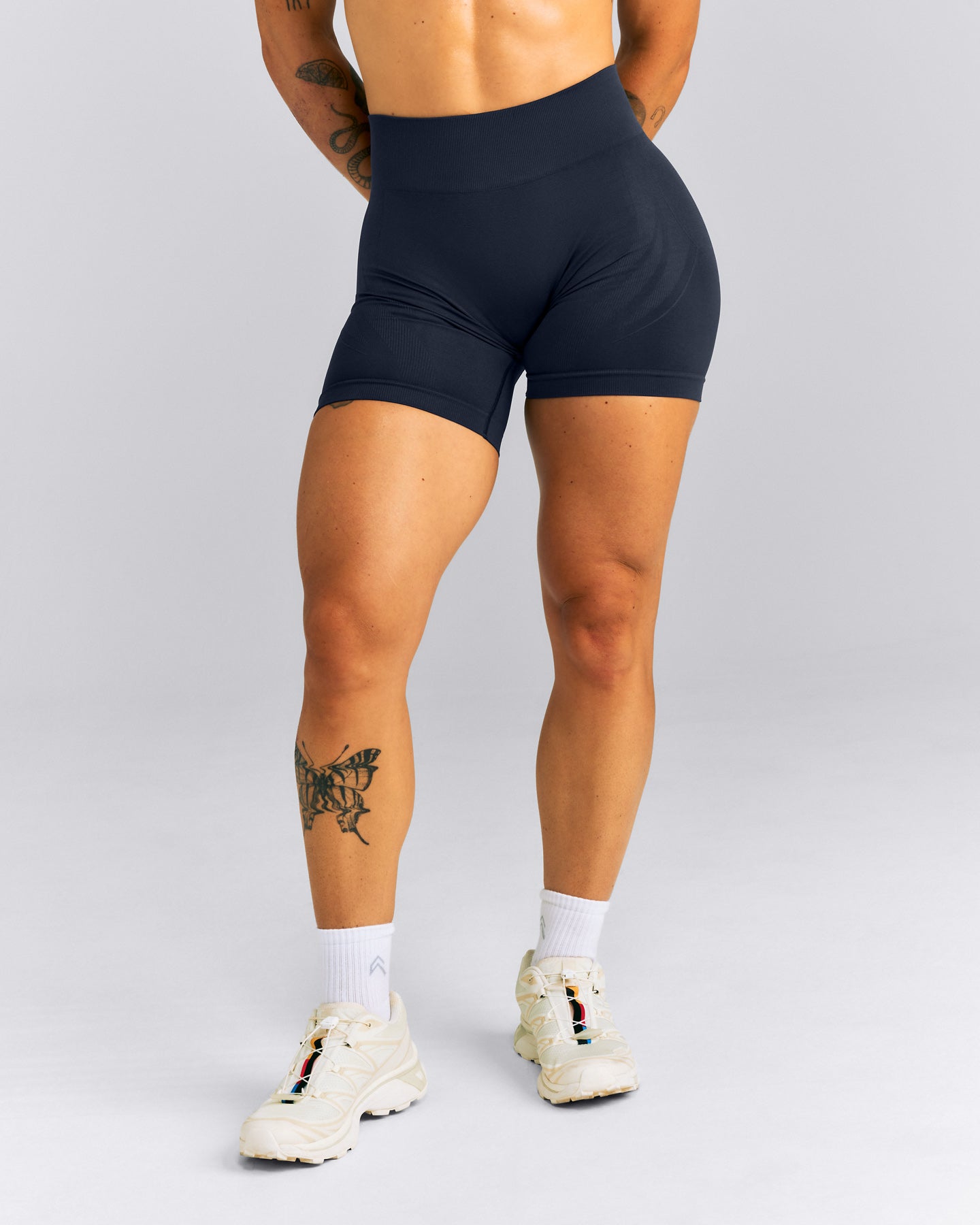 EnhanceLift™ Seamless Mid Rise Shorts | True Blue