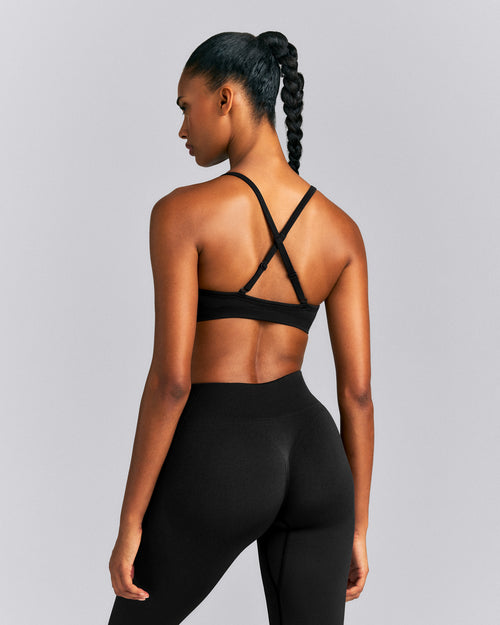 EnhanceLift™ Seamless Strappy Sports Bra | Black