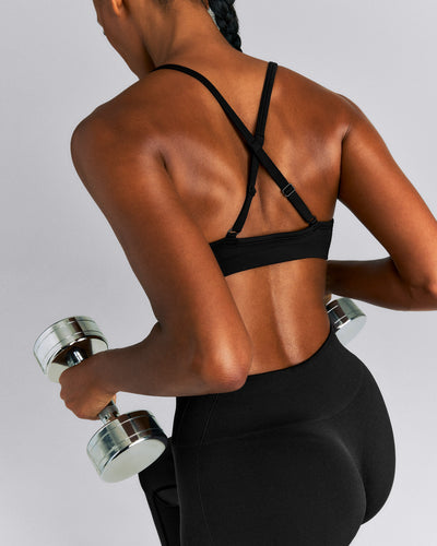 EnhanceLift™ Seamless Strappy Sports Bra | Black