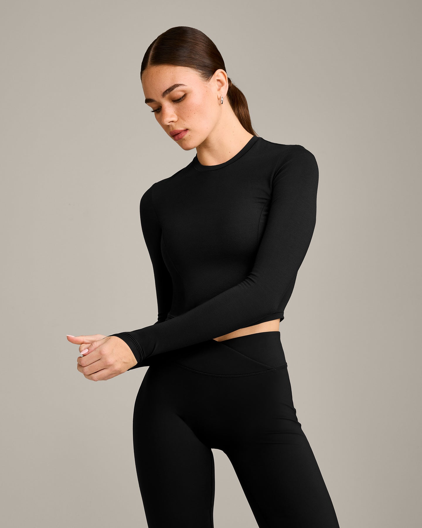 Mellow™ Motion Crew Neck Long Sleeve Mid Top | Black