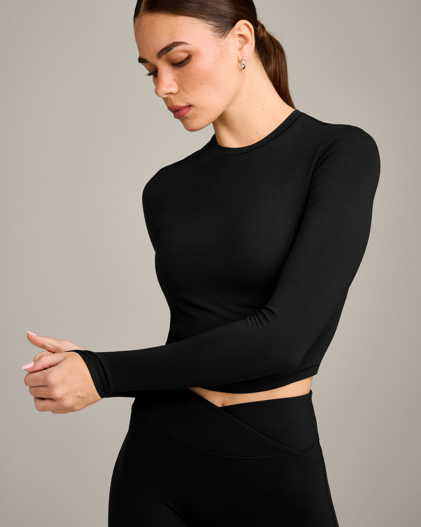 Mellow™ Motion Crew Neck Long Sleeve Mid Top | Black