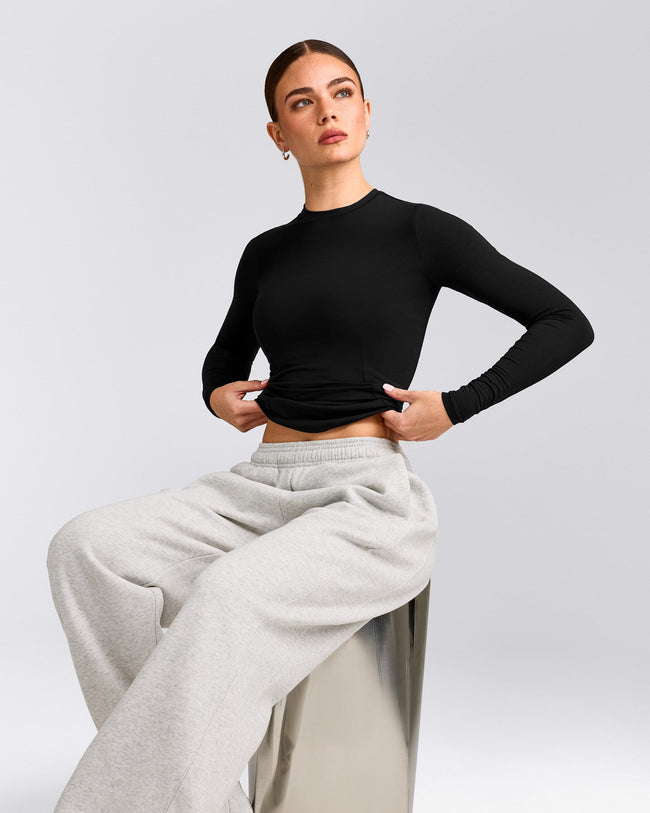Mellow™ Motion Crew Neck Long Sleeve Top | Black