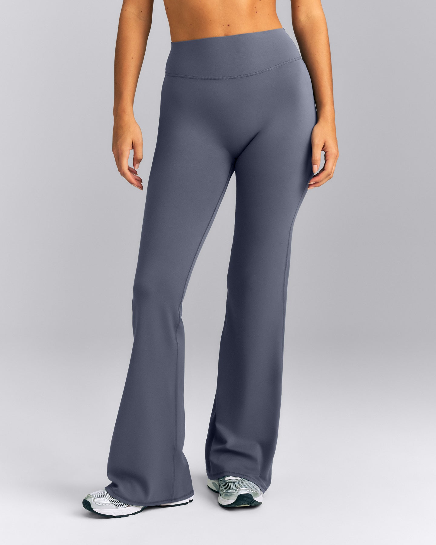 SoftMotion™ Flared Leggings | Granite Blue