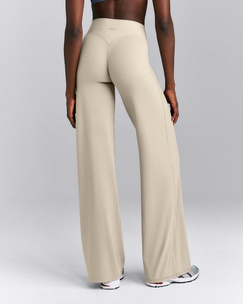 SoftMotion™ Straight Leg Leggings | Oatmeal