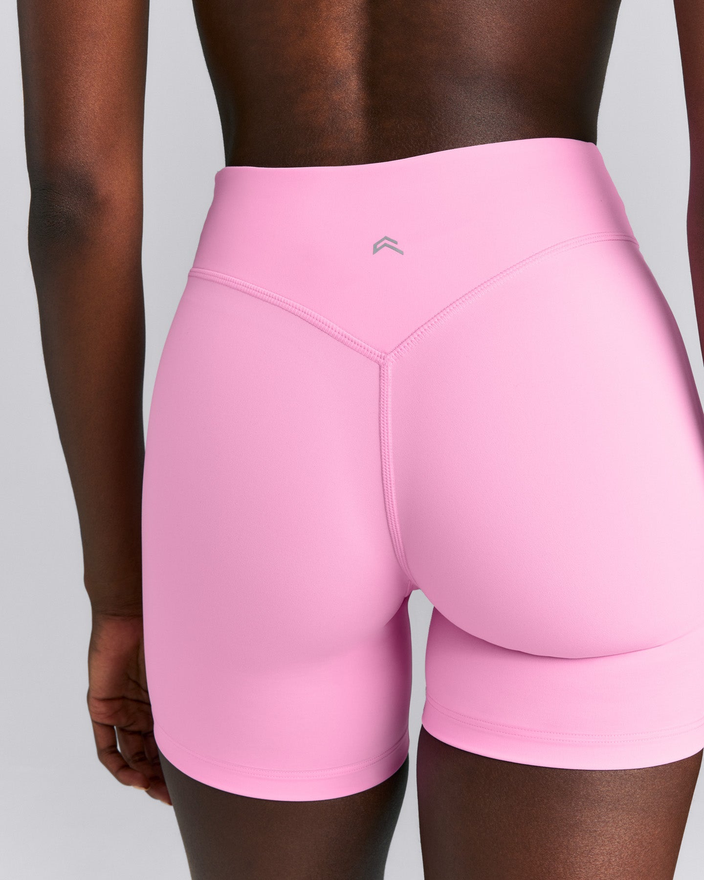 UnifiedMove™ V Front Mid Rise Shorts 6" | Power Pink