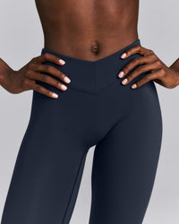 UnifiedMove™ V Front Mid Rise Leggings | True Blue