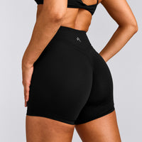 UnifiedMove™ Wrap Shorts 6" with Reflective Logo | Black