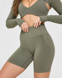 Effortless Seamless Shorts | Alpine Green