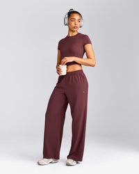 AirMove™ Straight Leg Bottoms with Reflective Logo | Velvet Mocha