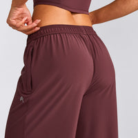 AirMove™ Straight Leg Bottoms with Reflective Logo | Velvet Mocha