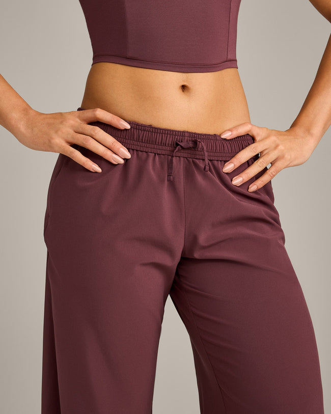 AirMove™ Straight Leg Joggers | Velvet Mocha