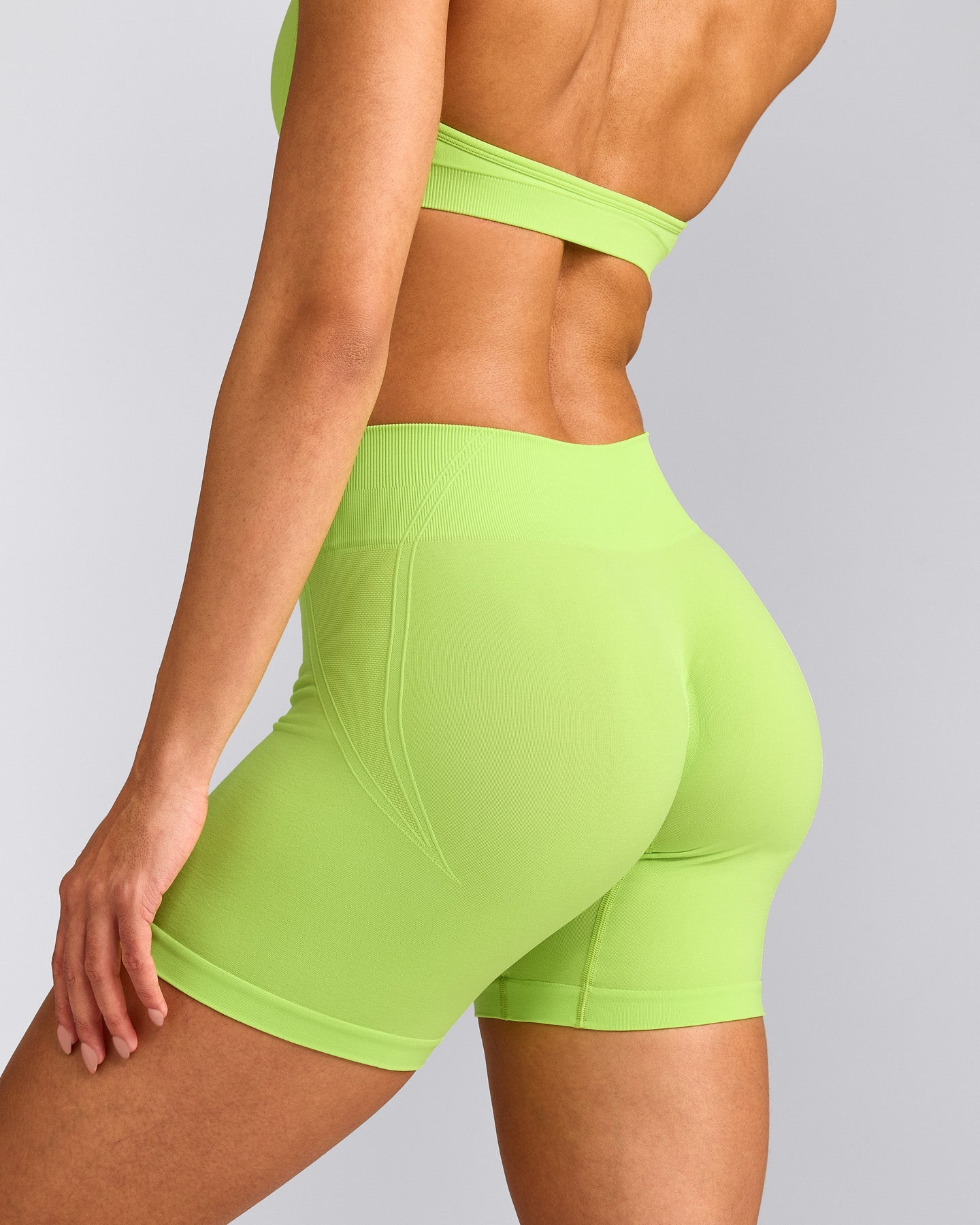 EffortlessLift™ Seamless Mid Rise Shorts with Grey Logo | Citrus Green