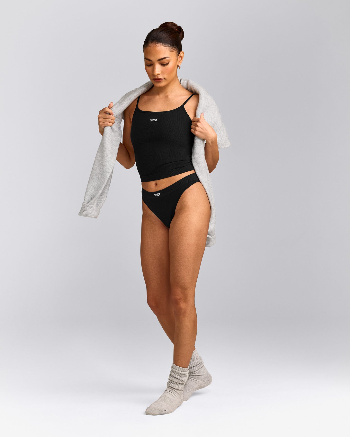 Seamless Strappy Vest | Black