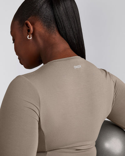 Mellow™ Motion Crew Neck Long Sleeve Mid Top | Warm Minky