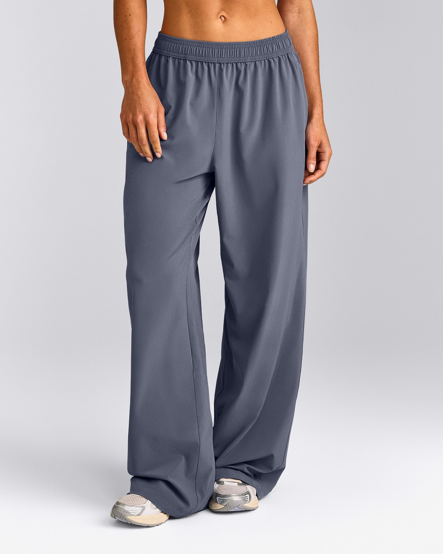 AirMove™ Straight Leg Leggings | Granite Blue