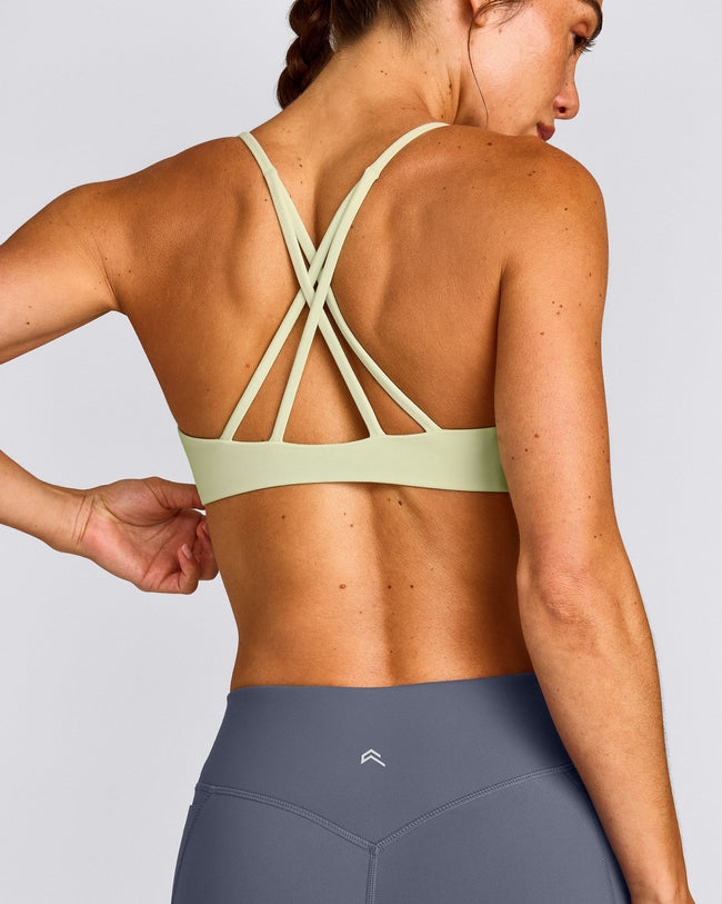 EasyLift™ Strappy Sports Bra | Meadow Mist Green