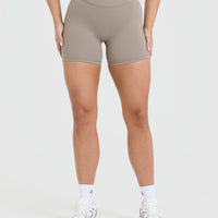 UnifiedMove™ Wrap Shorts 6" | Minky