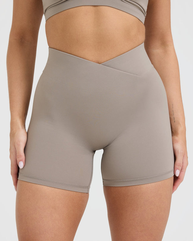 UnifiedMove™ Wrap Shorts 6" | Minky